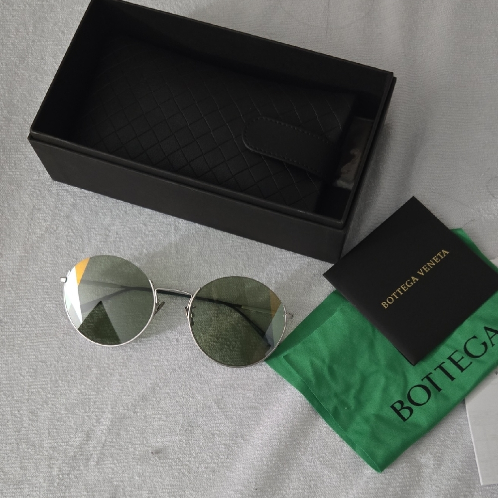 Bottega Veneta Silver Round Sunglasses